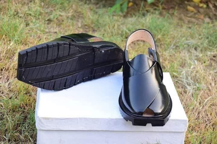 BLACK PLAIN DOUBLE TIRE SOLE